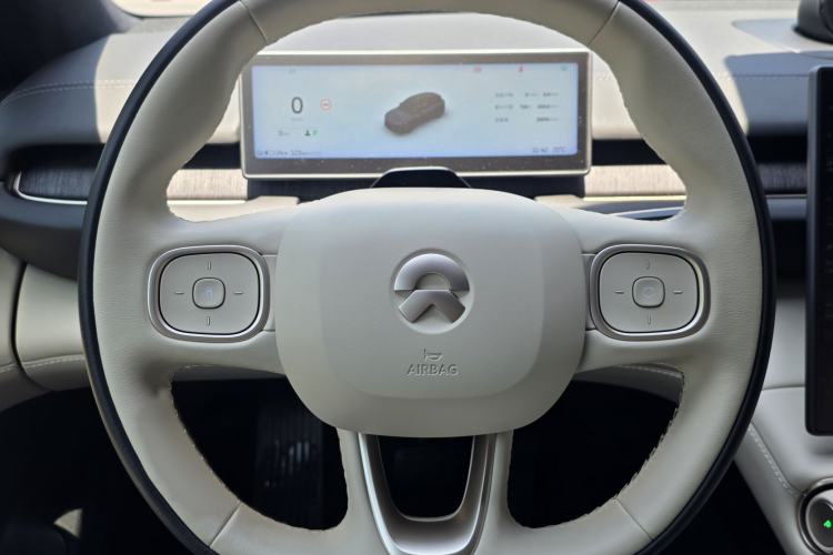 Used Nio ES6 2024 75 kWh Steering Wheel