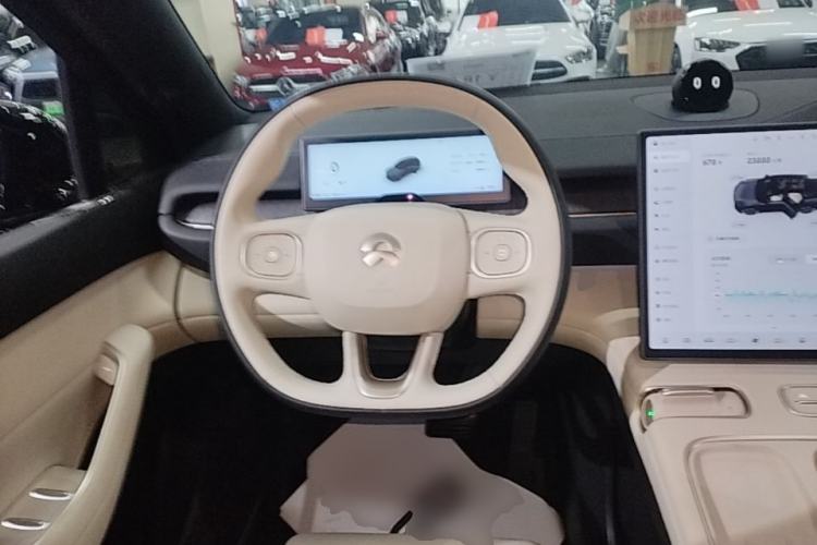 Used Nio ES6 2024 75 kWh Steering Wheel