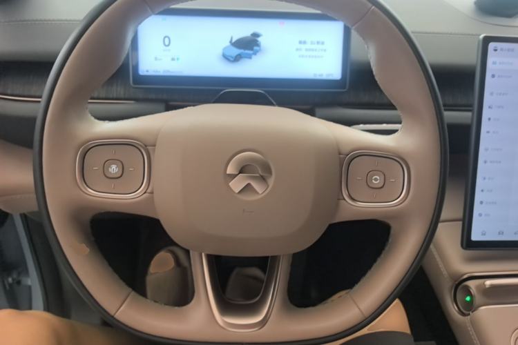 Used Nio ES6 2024 75 kWh Steering Wheel