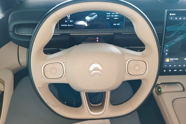 Used Nio ES6 2024 75 kWh Steering Wheel