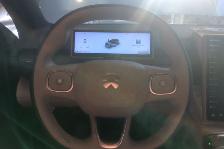 Used Nio ES6 2024 75 kWh Steering Wheel
