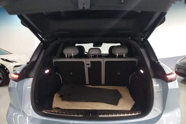 Used Nio ES6 2024 75 kWh Trunk
