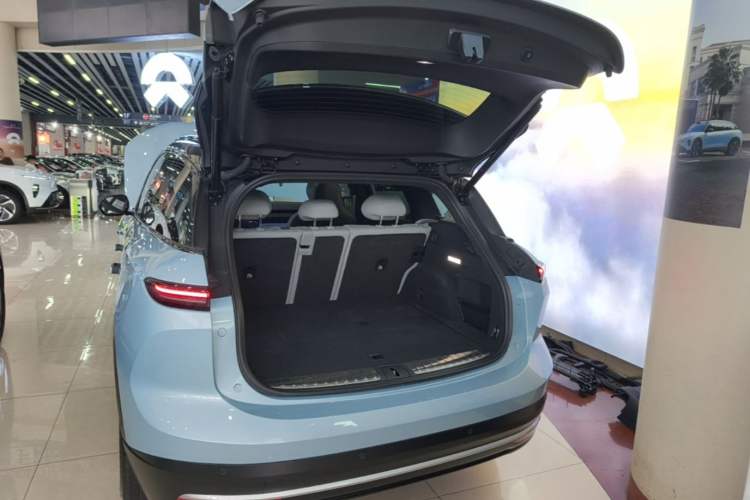 Used Nio ES6 2024 75 kWh Trunk