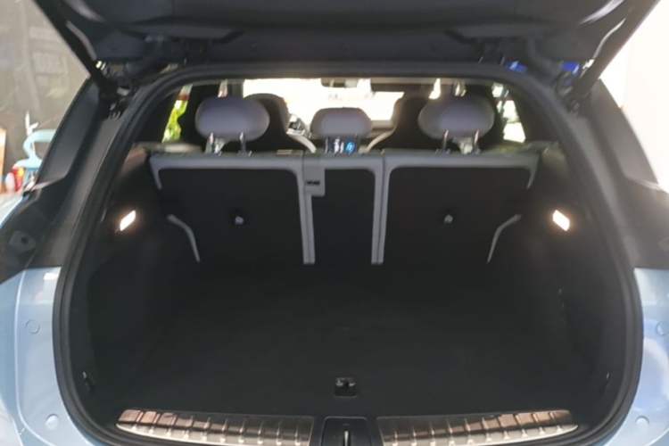 Used Nio ES6 2024 75 kWh Trunk
