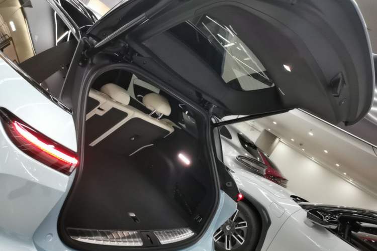 Used Nio ES6 2024 75 kWh Trunk