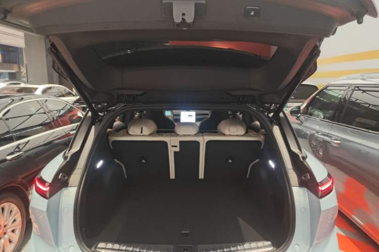 Used Nio ES6 2024 75 kWh Trunk