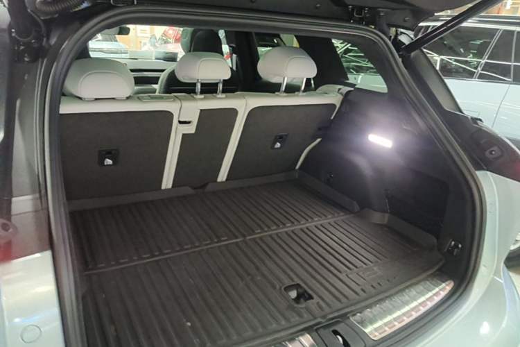 Used Nio ES6 2024 75 kWh Trunk