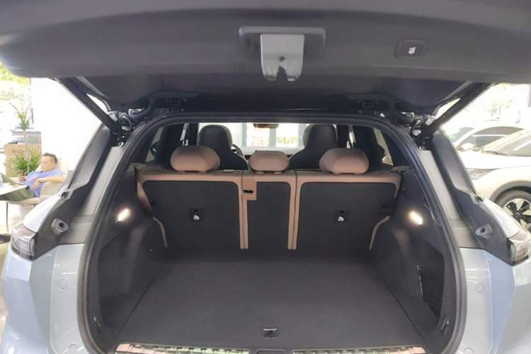 Used Nio ES6 2024 75 kWh Trunk