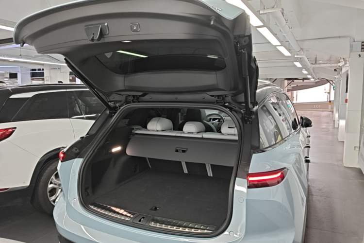 Used Nio ES6 2024 75 kWh Trunk