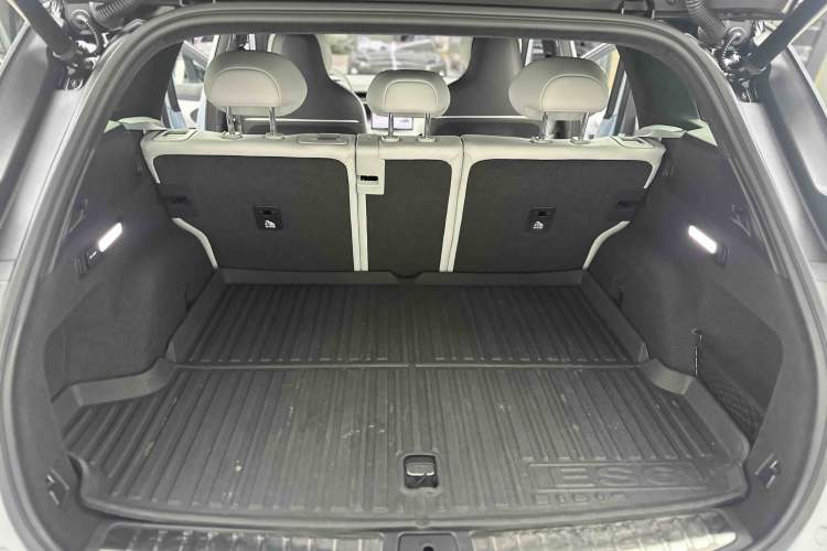 Used Nio ES6 2024 75 kWh Trunk