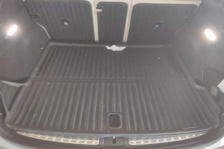 Used Nio ES6 2024 75 kWh Trunk