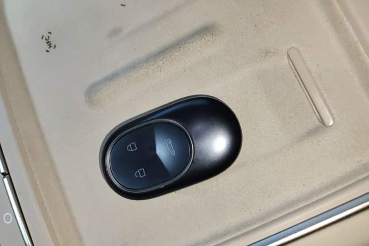 Used Nio ES6 2024 75 kWh Vehicle Key
