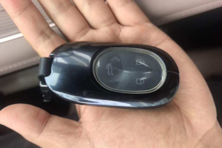 Used Nio ES6 2024 75 kWh Vehicle Key