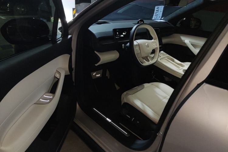 Used Nio ES6 2024 75 kWh Driver Seat
