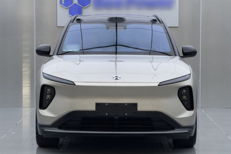 Used Nio ES6 2024 75 kWh Exterior 2