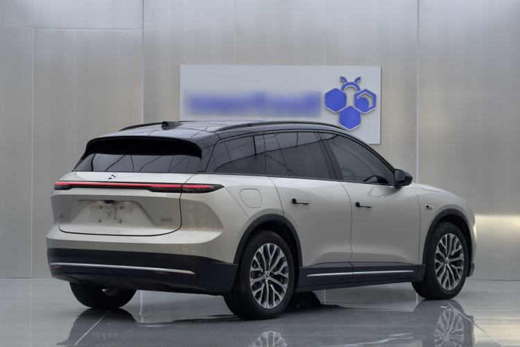 Used Nio ES6 2024 75 kWh Exterior 4