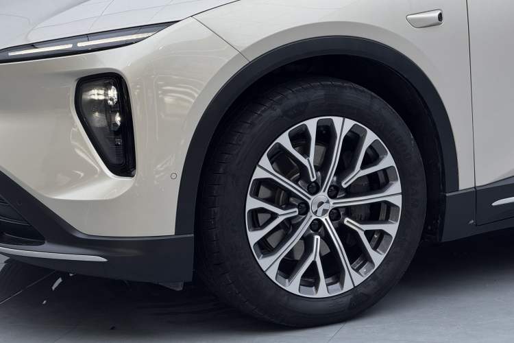 Used Nio ES6 2024 75 kWh Exterior 5