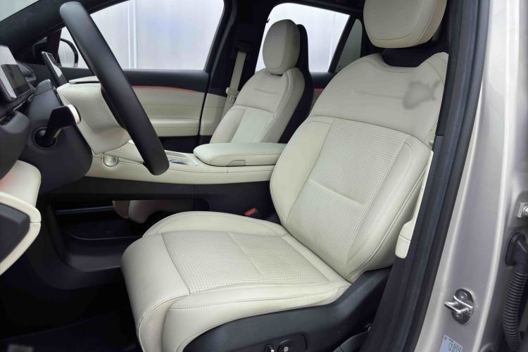Used Nio ES6 2024 75 kWh Interior 10