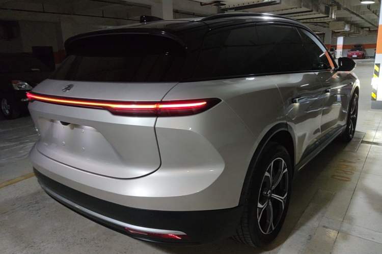 Used Nio ES6 2024 75 kWh Rear Right 45 Deg