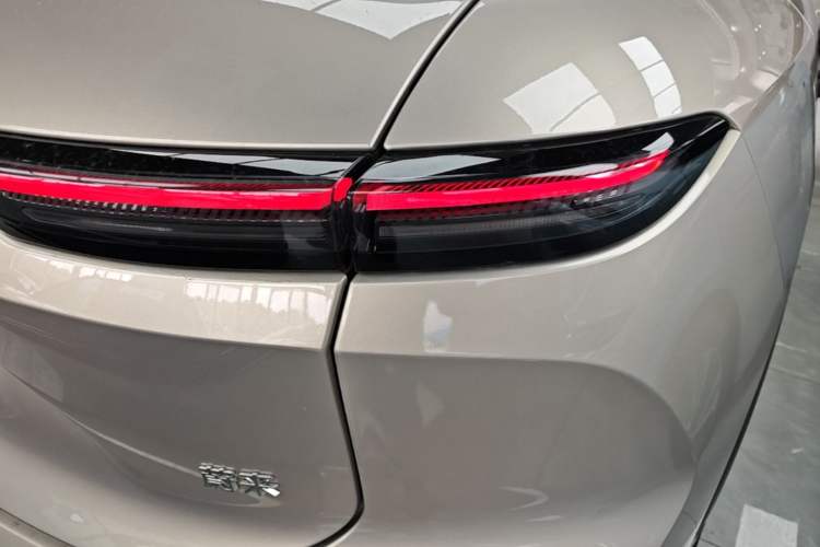 Used Nio ES6 2024 75 kWh Right Rear Taillight