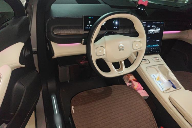 Used Nio ES6 2024 75 kWh Steering Wheel