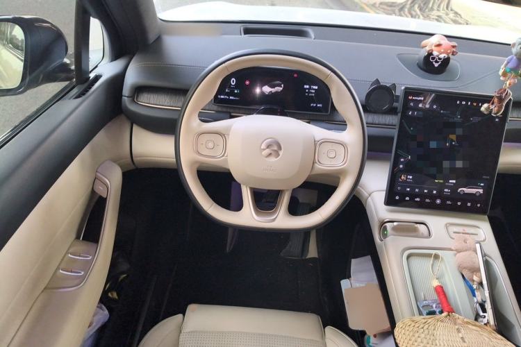 Used Nio ES6 2024 75 kWh Steering Wheel