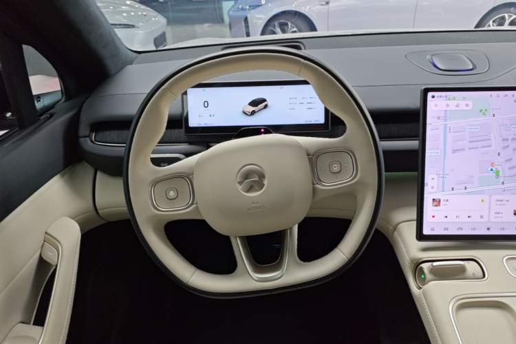 Used Nio ES6 2024 75 kWh Steering Wheel
