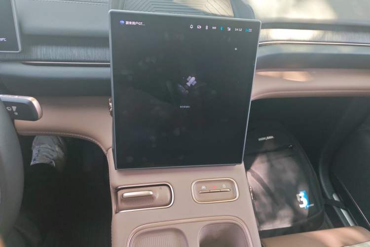 Used Nio ES6 2024 75 kWh Audio And AC Panel