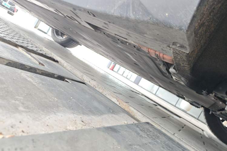 Used Nio ES6 2024 75 kWh Chassis Front Right