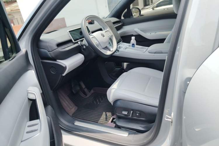 Used Nio ES6 2024 75 kWh Driver Seat