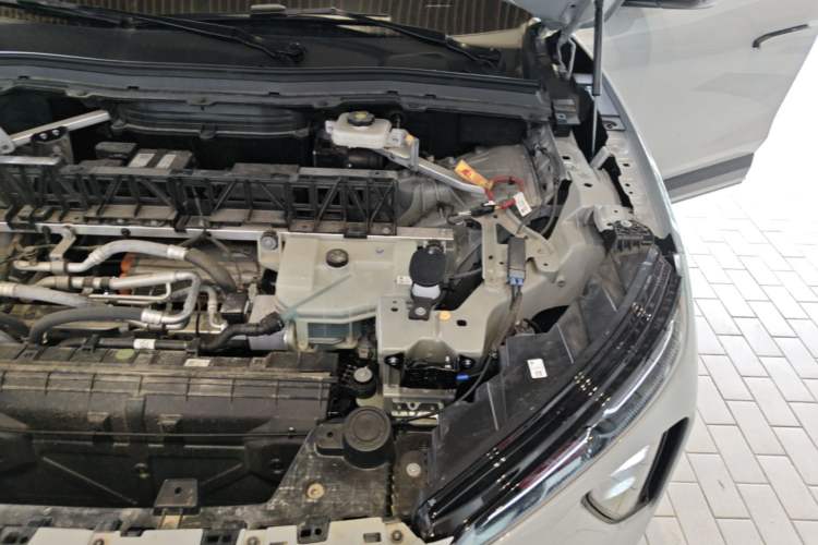 Used Nio ES6 2024 75 kWh Engine Bay Left