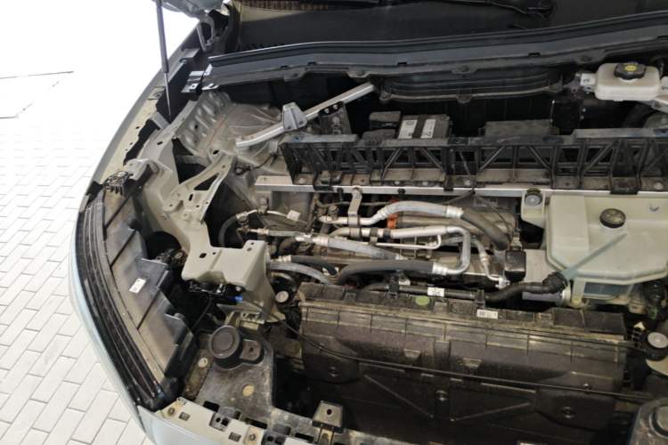 Used Nio ES6 2024 75 kWh Engine Bay Right