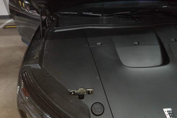 Used Nio ES6 2024 75 kWh Engine Bay Right