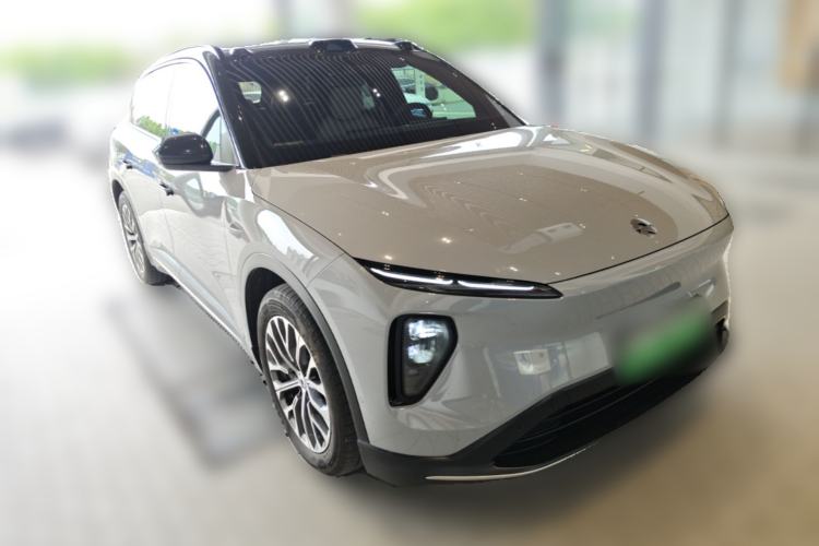 Used Nio ES6 2024 75 kWh Front Right 45 Deg
