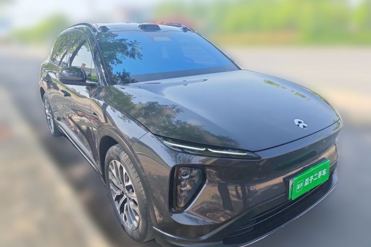 Used Nio ES6 2024 75 kWh Front Right 45 Deg