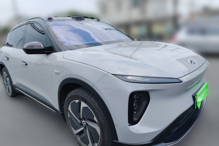 Used Nio ES6 2024 75 kWh Front Right 45 Deg