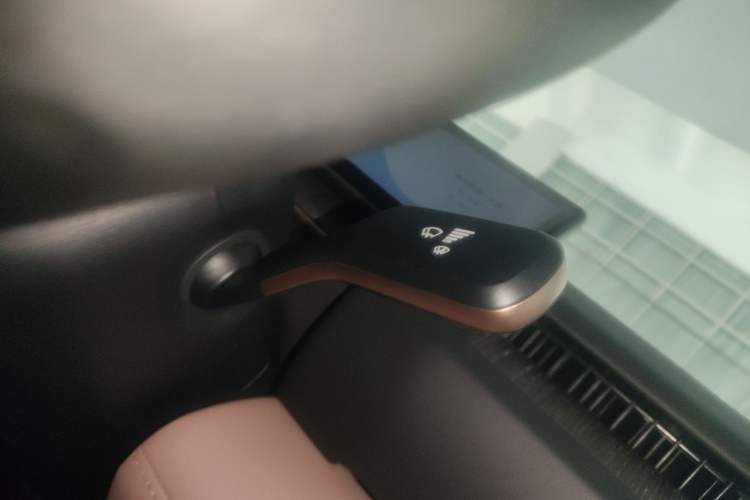 Used Nio ES6 2024 75 kWh Gear Lever