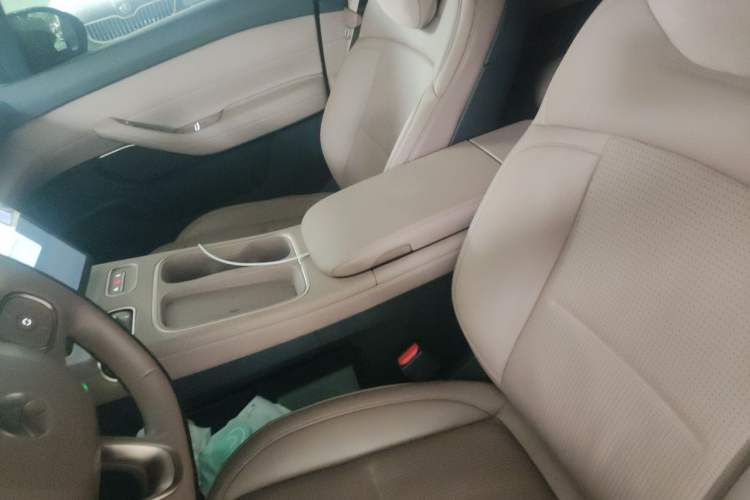 Used Nio ES6 2024 75 kWh Left Front Seat