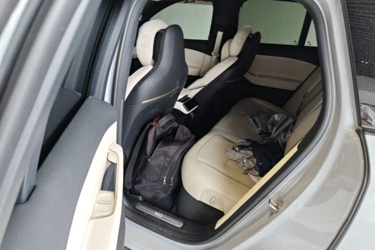 Used Nio ES6 2024 75 kWh Left Rear Seat