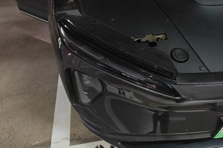 Used Nio ES6 2024 75 kWh Right Front Headlight
