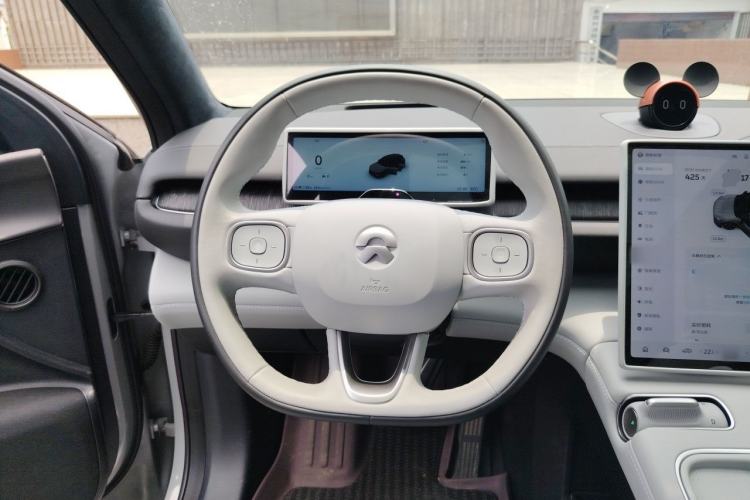 Used Nio ES6 2024 75 kWh Steering Wheel