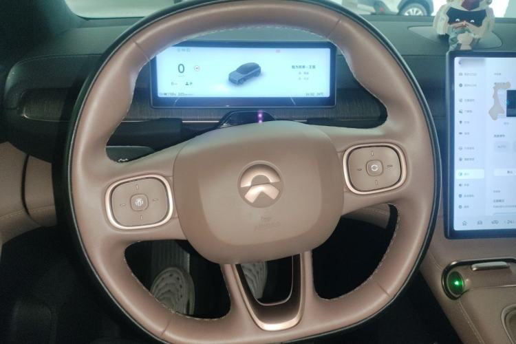 Used Nio ES6 2024 75 kWh Steering Wheel