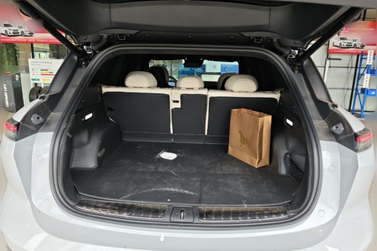 Used Nio ES6 2024 75 kWh Trunk