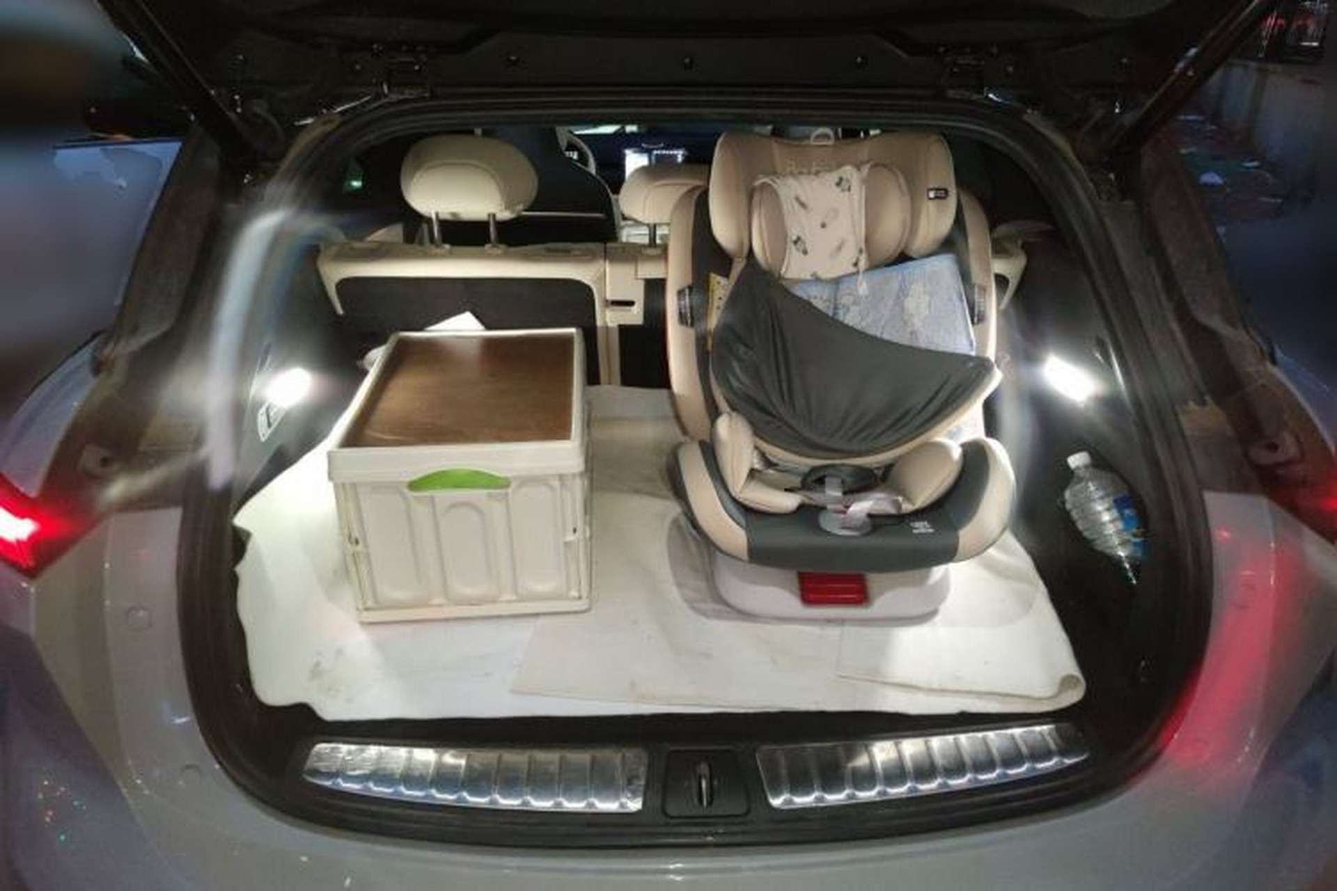 Used Nio ES6 2024 75 kWh Trunk