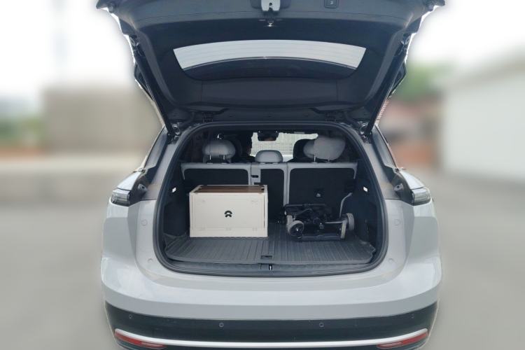Used Nio ES6 2024 75 kWh Trunk