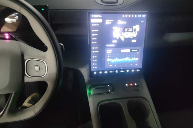Used Nio ES6 2024 75 kWh Audio And AC Panel