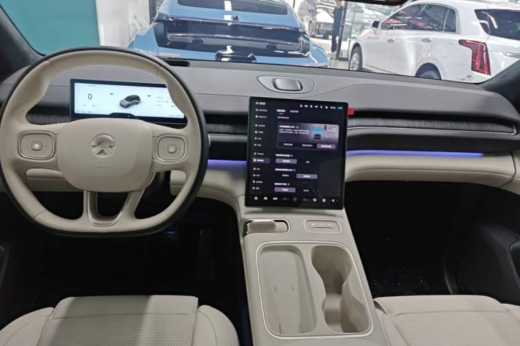Used Nio ES6 2024 75 kWh Audio And AC Panel