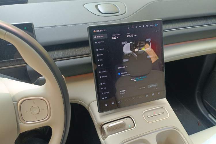 Used Nio ES6 2024 75 kWh Audio And AC Panel