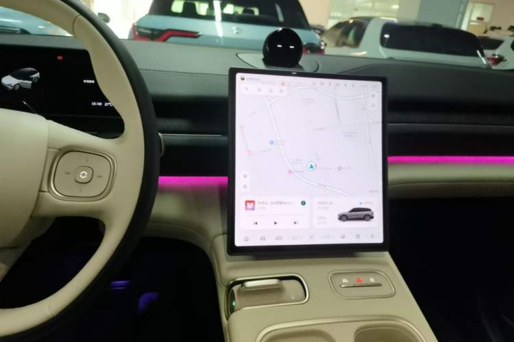 Used Nio ES6 2024 75 kWh Audio And AC Panel