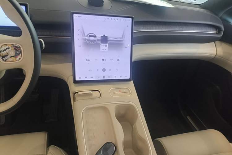 Used Nio ES6 2024 75 kWh Audio And AC Panel